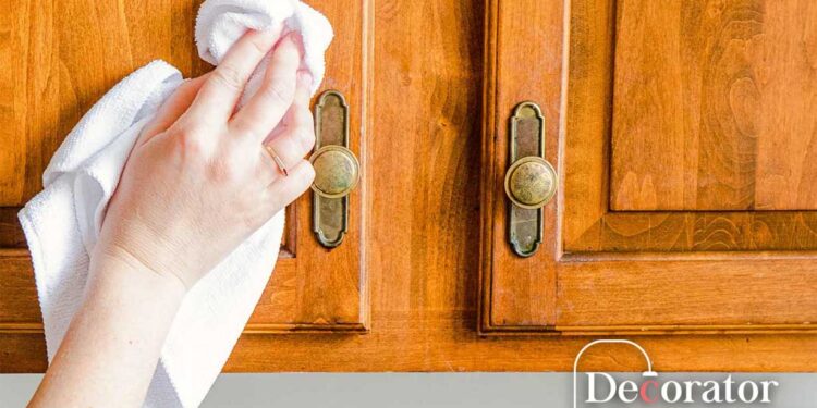 How to Clean Kitchen Cabinets