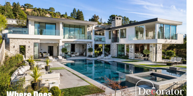 Where Does James Charles Live
